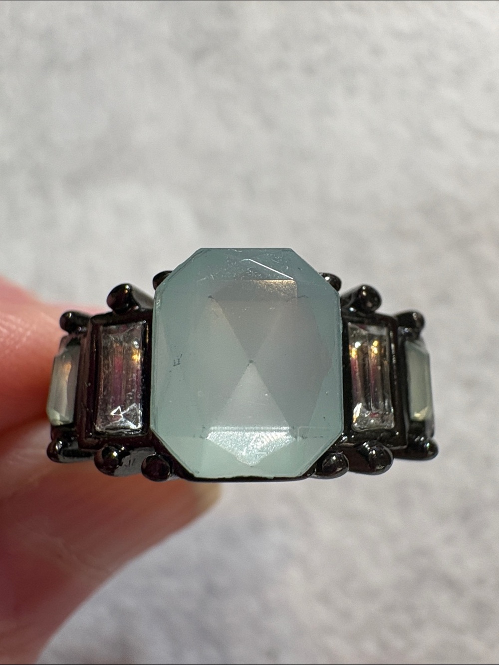 Elegant Pale Aqua Faceted Statement Ring - Women Jewelry Size 9